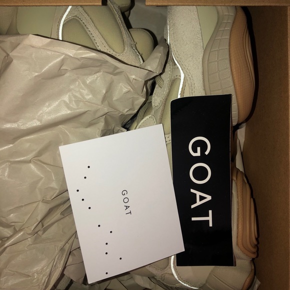 Yeezy 500 main image 3